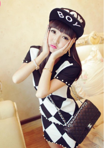 閃亮出街，靚女搭配夏季平舌太陽(yáng)帽