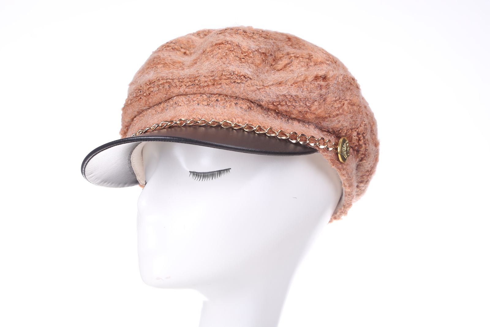 金屬質(zhì)感韓版鴨舌帽_開(kāi)普帽子訂做廠-浙江高普服飾有限公司