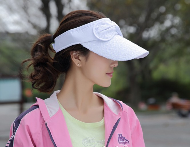 夏季貼心小單品！女士空頂帽的裝飾效果 