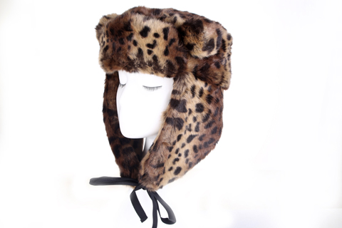 俄國人喜歡戴的風(fēng)雪帽子，圖片由浙江帽子工廠提供