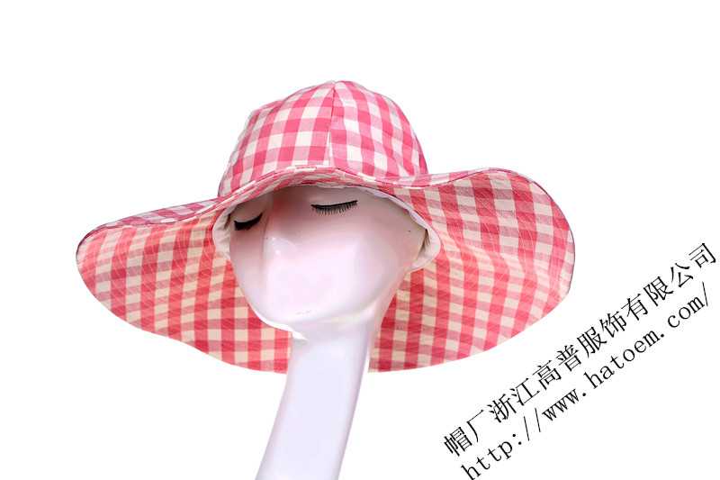 制帽廠告訴你，批量定做一頂遮陽(yáng)帽要多少錢(qián)？